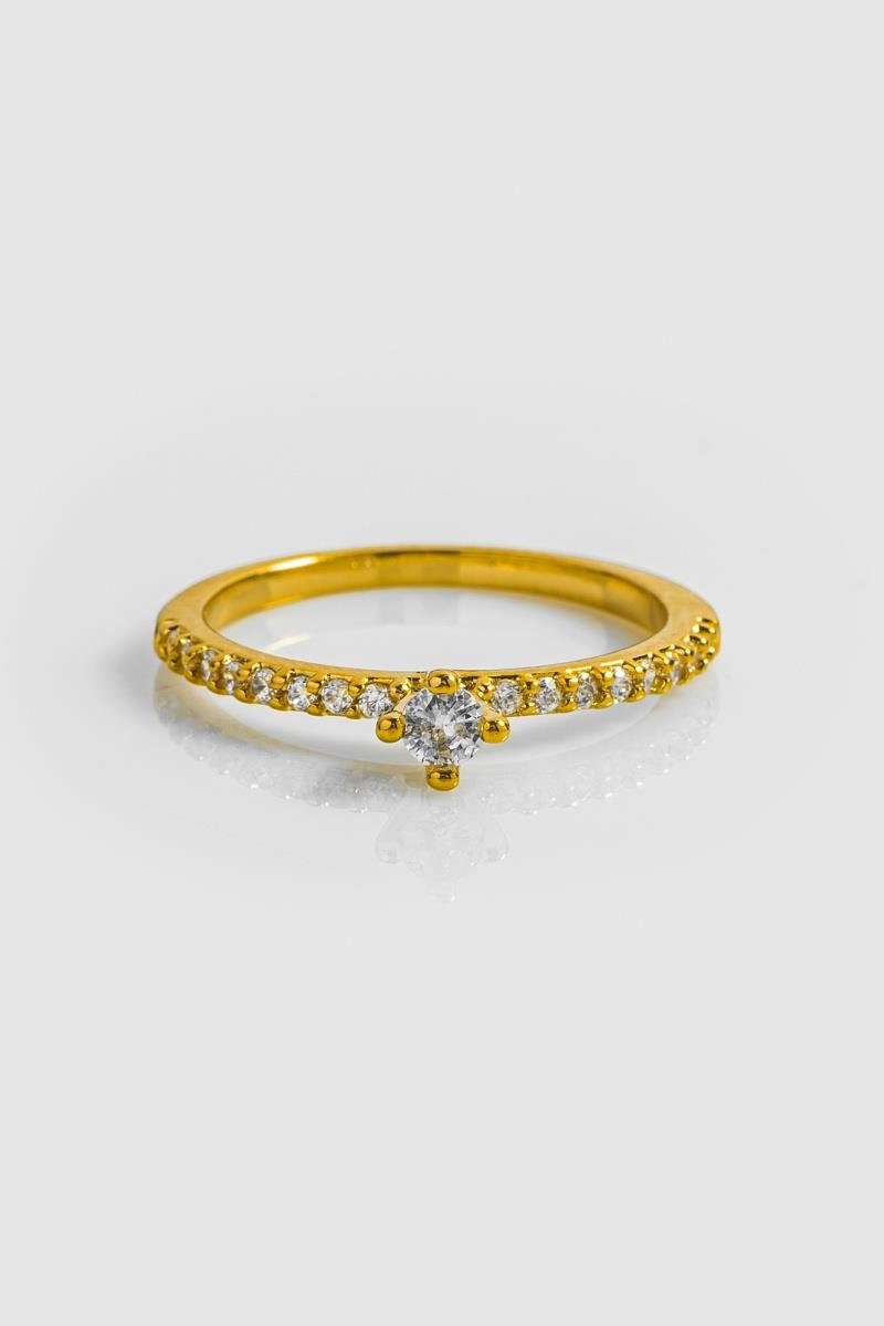ANEL SOLITÁRIO CRAVEJADO EM ZIRCÔNIAS 3MM OURO