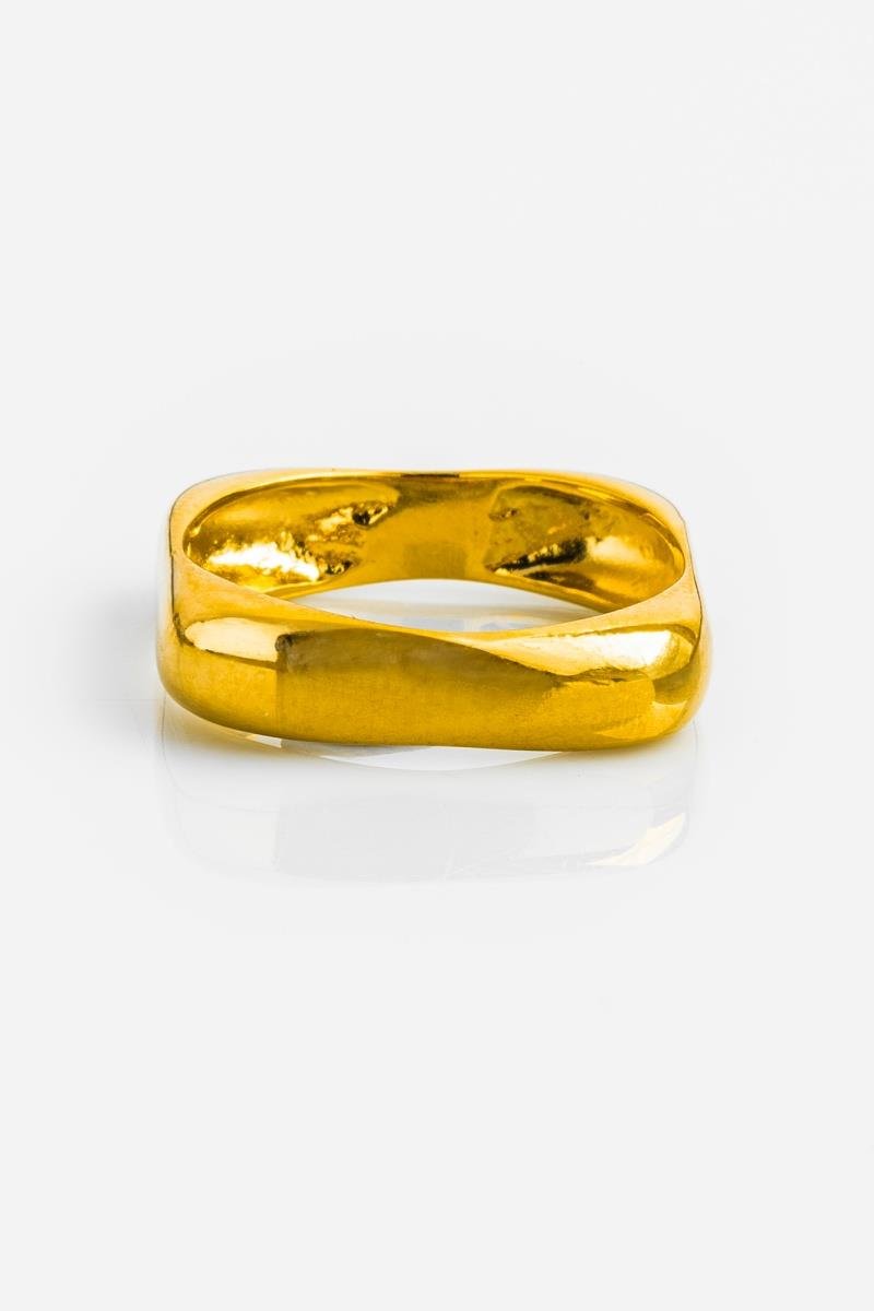 ANEL QUADRADO RETO LISO OURO