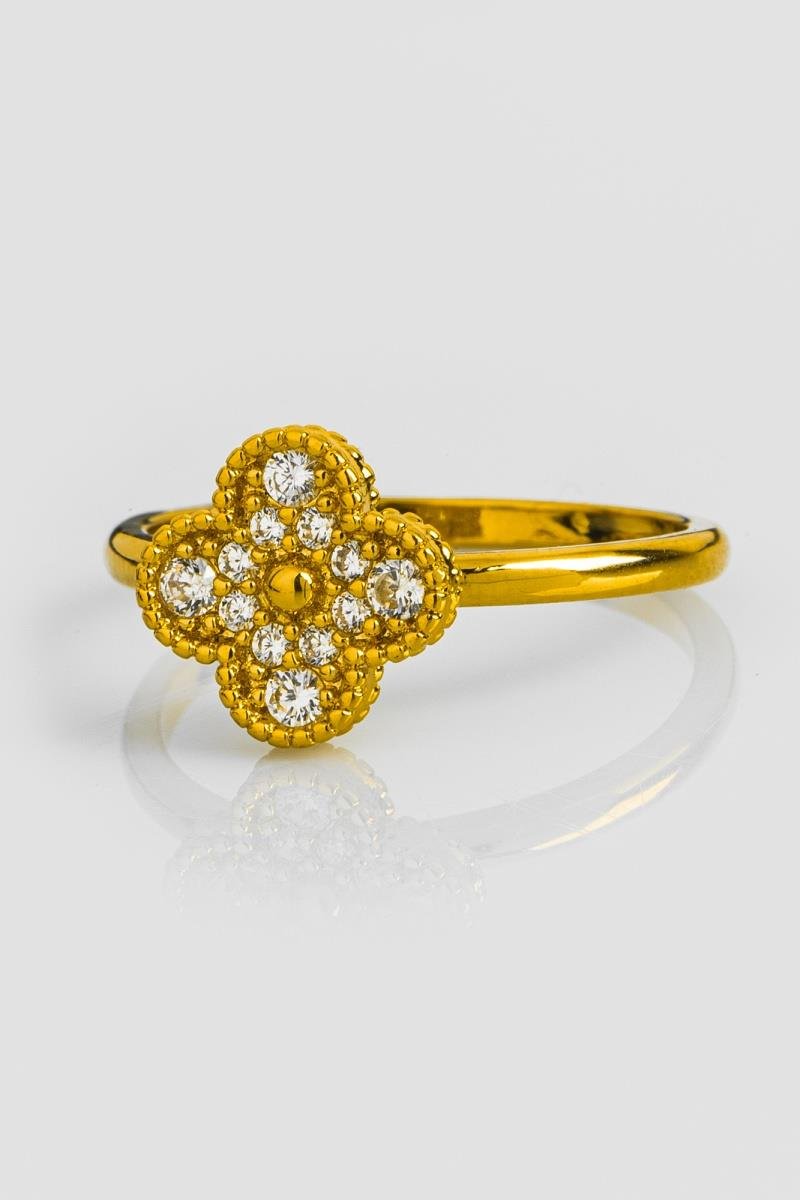 ANEL TREVO CRAVEJADO EM ZIRCÔNIAS DETALHE BOLEADO 10MM OURO