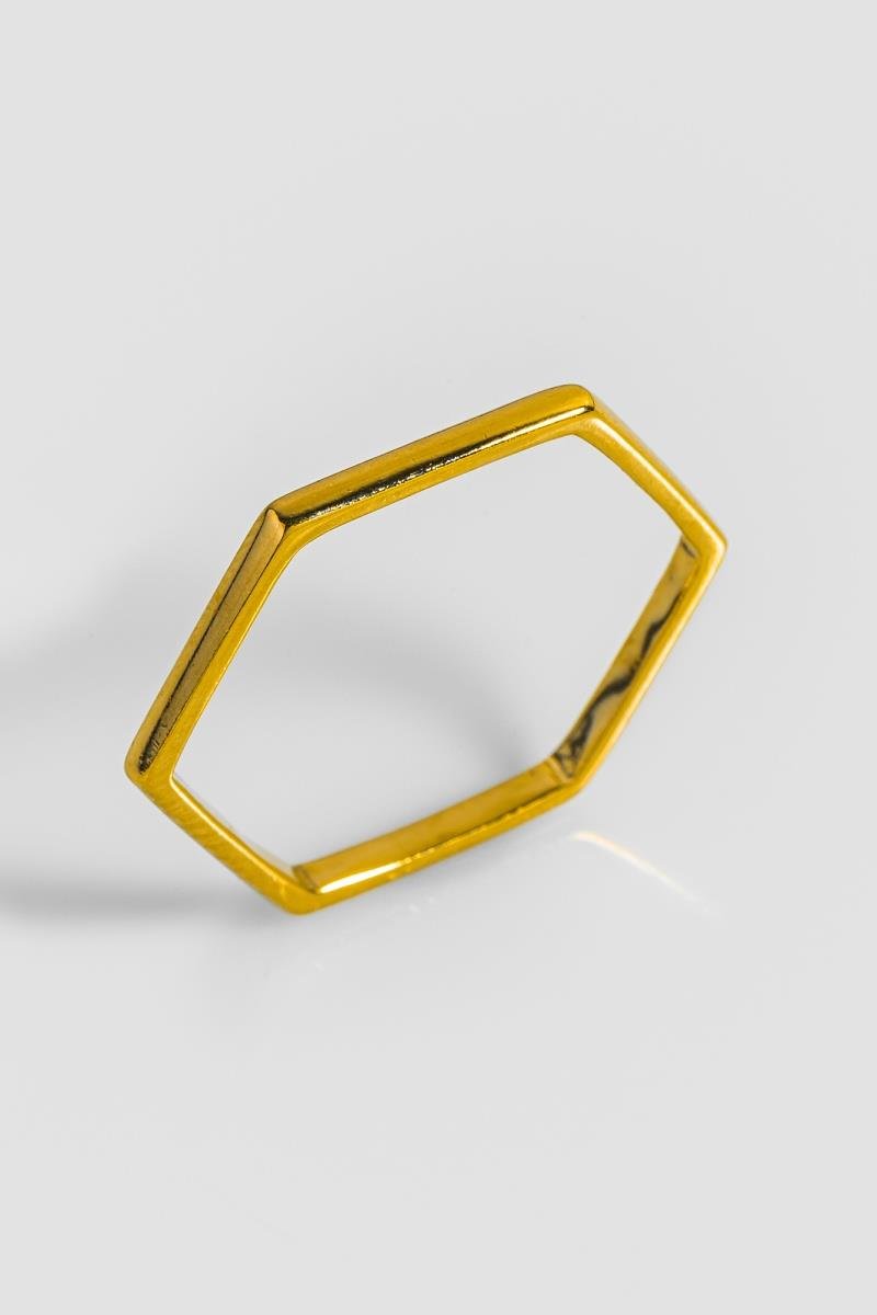 ANEL HEXAGONAL 2MM DE LARGURA OURO