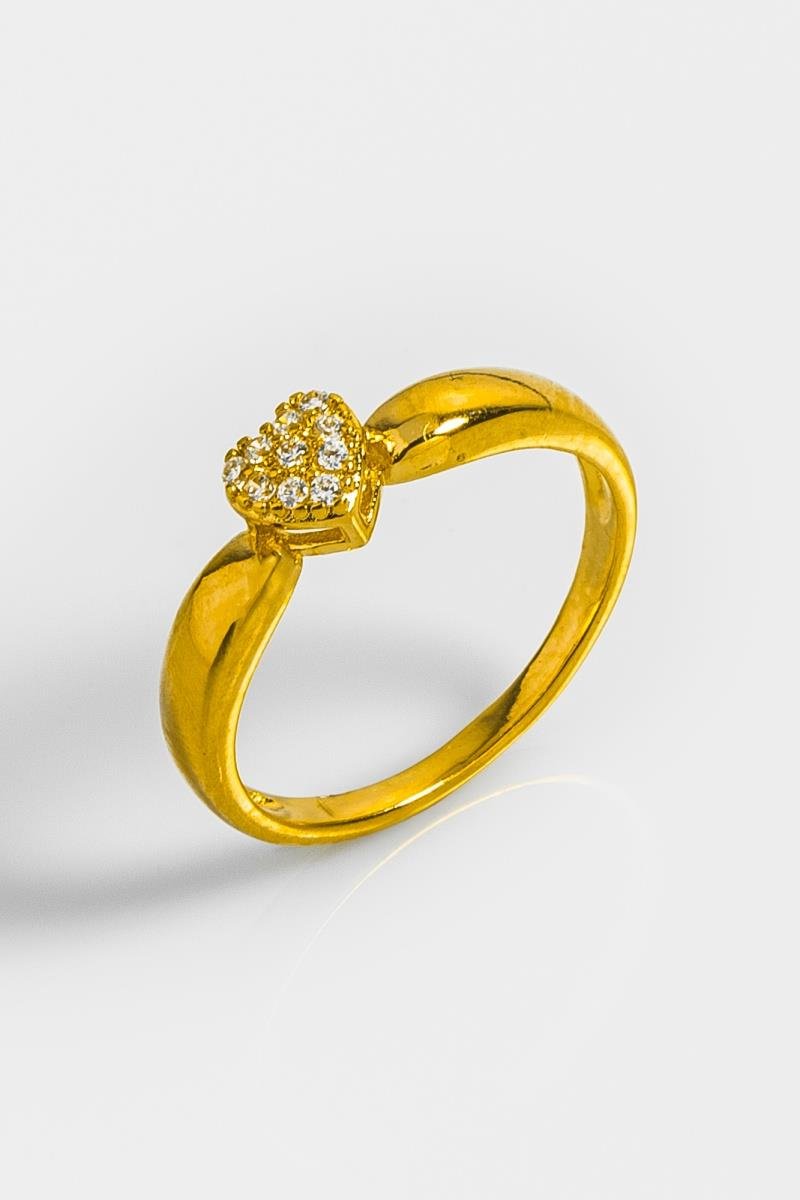 ANEL SOLITÁRIO CORAÇÃO CRAVEJADO EM ZIRCÔNIAS 5X6MM ARO GROSSO OURO