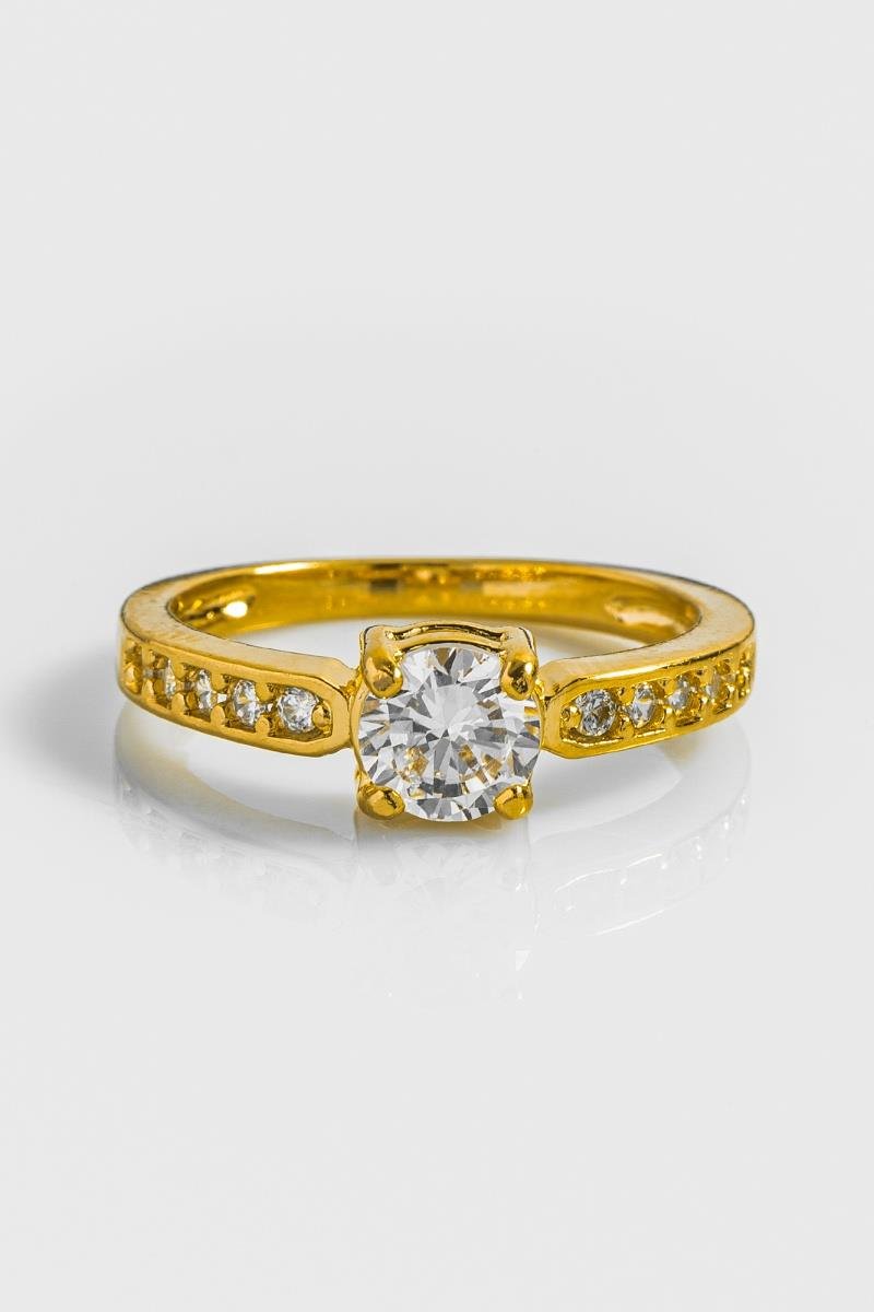 ANEL SOLITÁRIO CRAVEJADO EM ZIRCÔNIAS 6MM OURO
