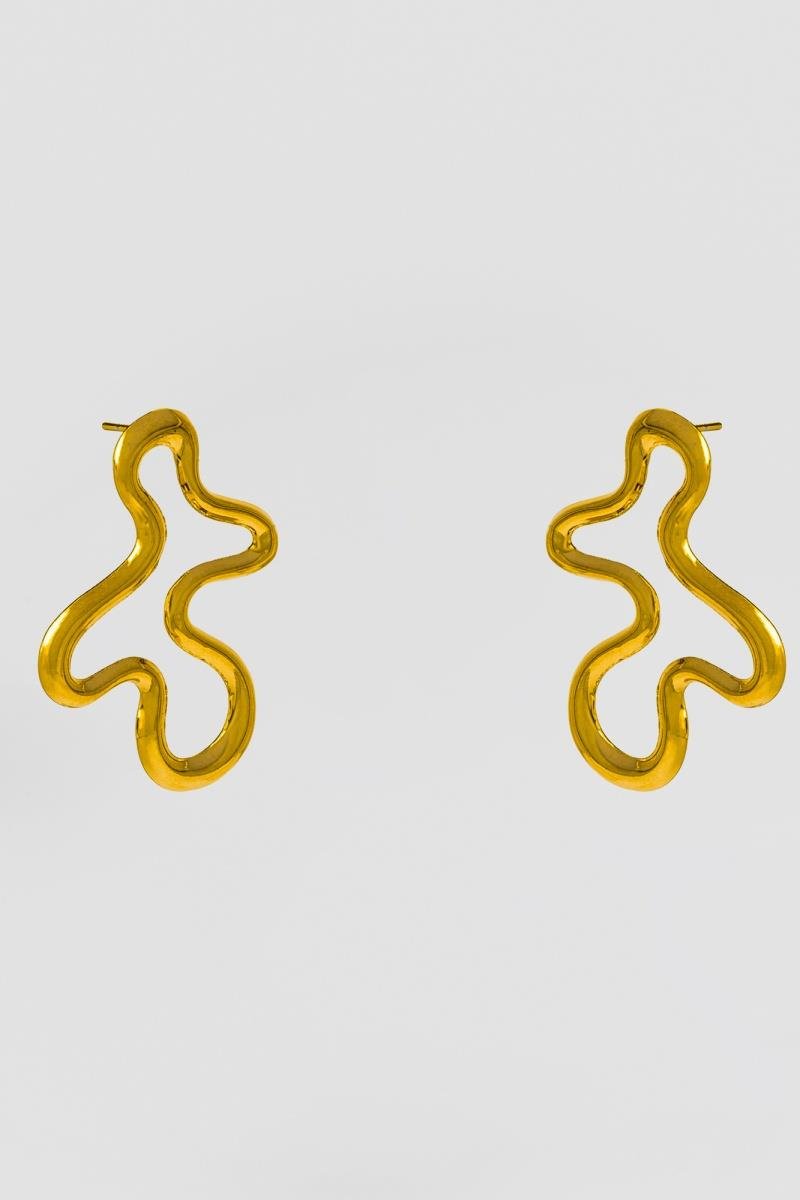 BRINCO ORGÂNICO VAZADO CURVADO 35MM LISO OURO