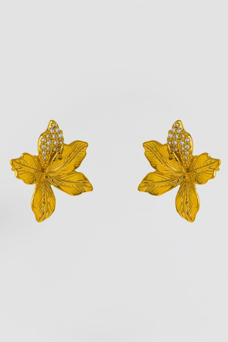 BRINCO FLOR CRAVEJADA EM ZIRCÔNIAS COM DETALHE NAS PÉTALAS 15MM OURO