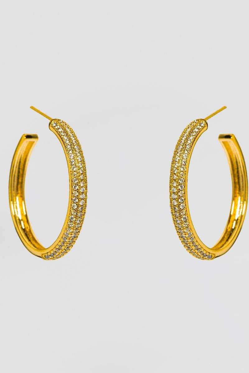 BRINCO DE ARGOLA TRÊS FIOS CRAVEJADO EM ZIRCÔNIAS 30MM OURO