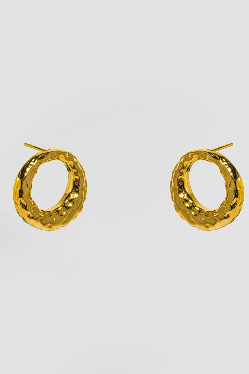 BRINCO ORGÂNICO REDONDO DETALHE AMASSADO VAZADO 20MM OURO