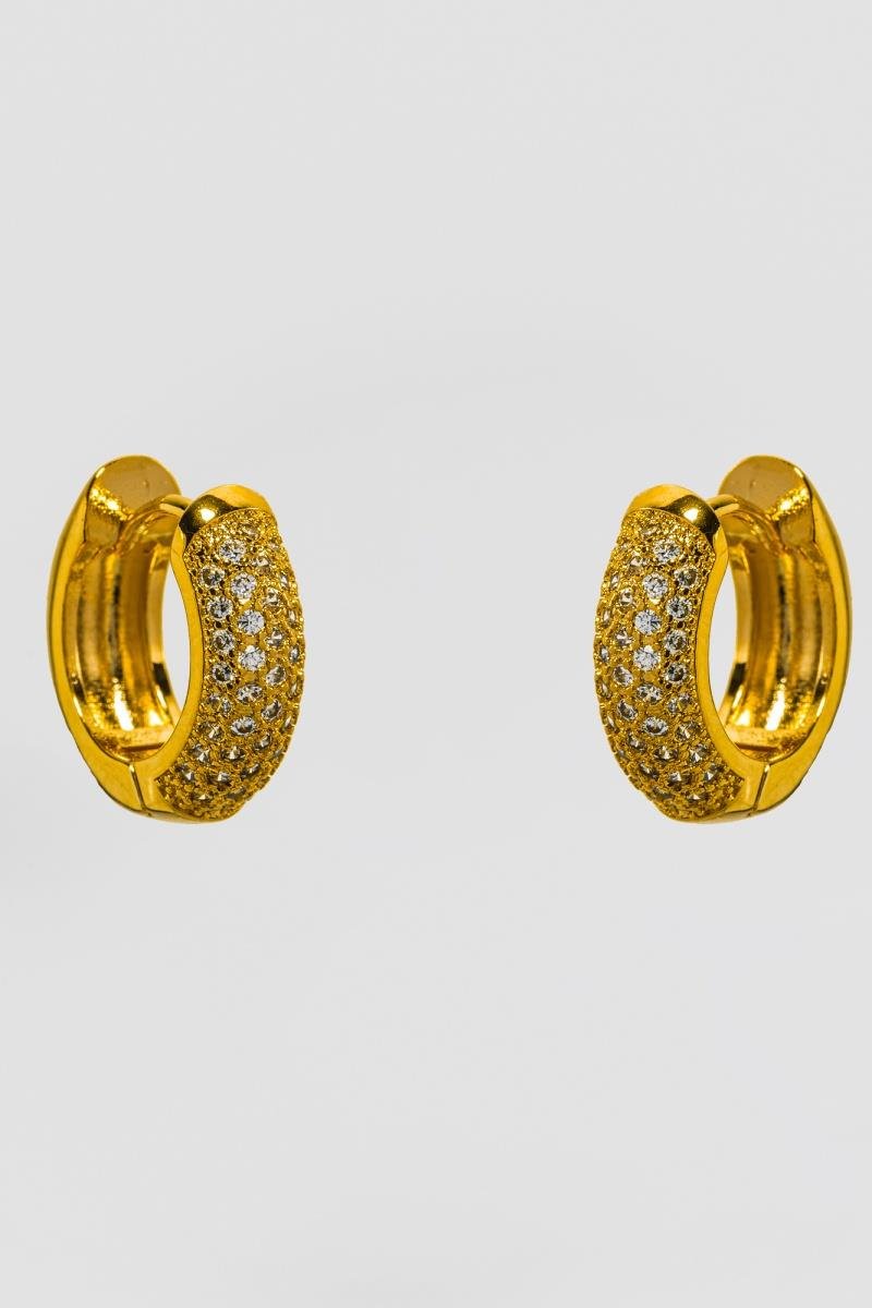 BRINCO DE ARGOLA CRAVEJADO EM ZIRCÔNIAS CLICK 17MM OURO