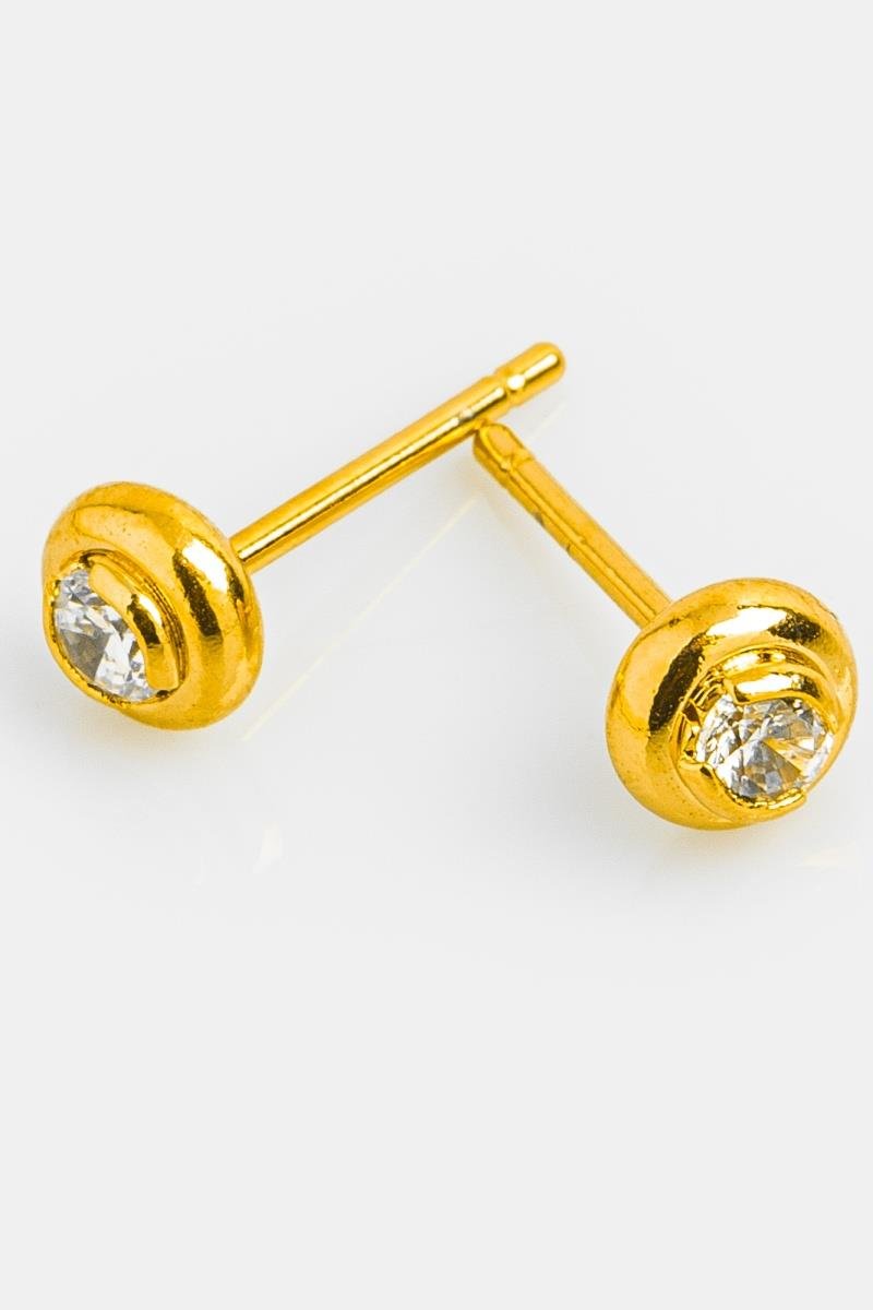 BRINCO PONTO DE LUZ CRAVAÇÃO INGLESA 5MM OURO