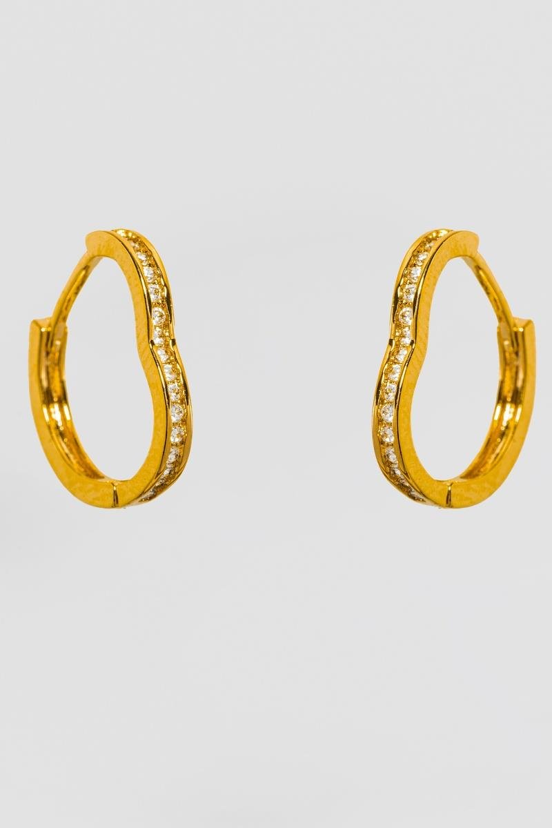 BRINCO DE ARGOLA CORAÇÃO CRAVEJADO EM ZIRCÔNIAS CLICK 17MM OURO