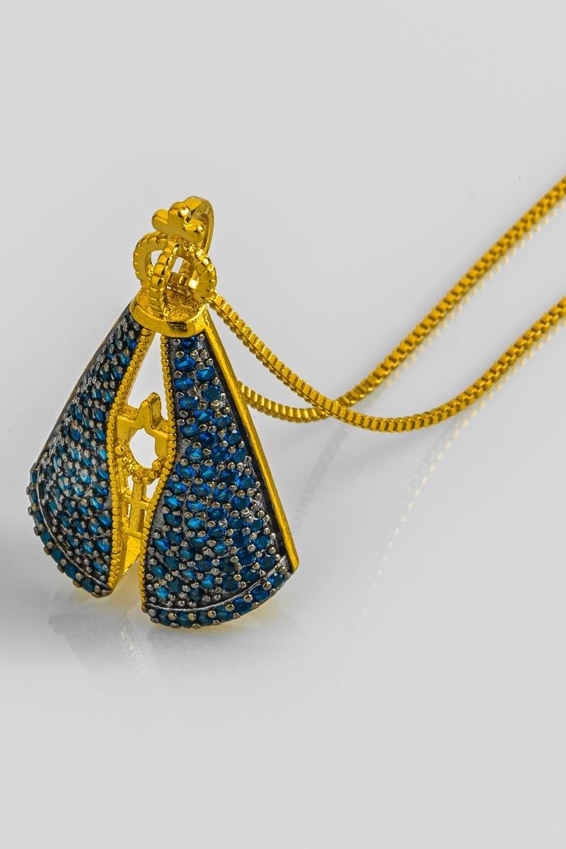 COLAR NOSSA SENHORA CRAVEJADA EM ZIRCÔNIAS SAFIRA COM RÓDIO 30MM OURO