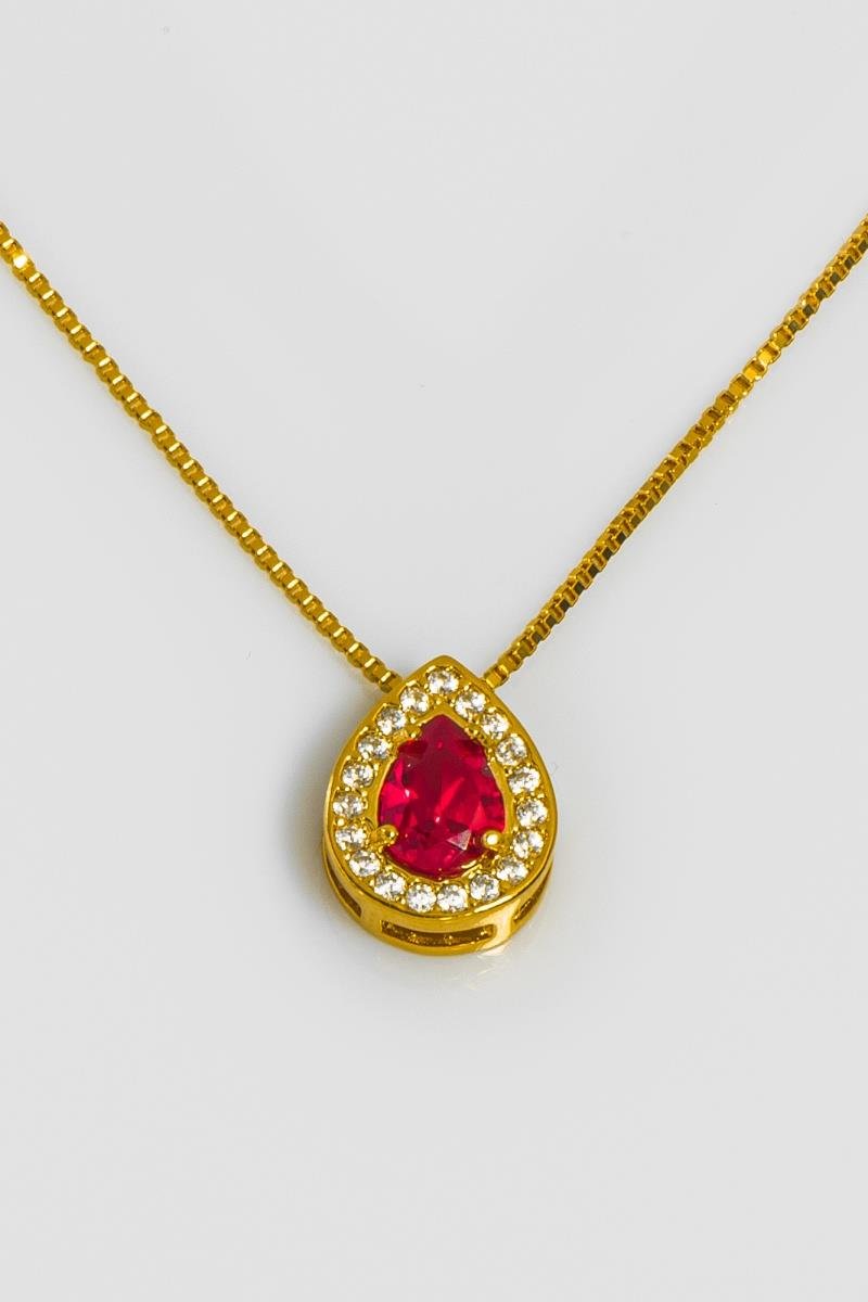 COLAR GOTA CRAVEJADO EM ZIRCÔNIAS RUBI 10X12MM CORRENTE VENEZIANA 45CM OURO