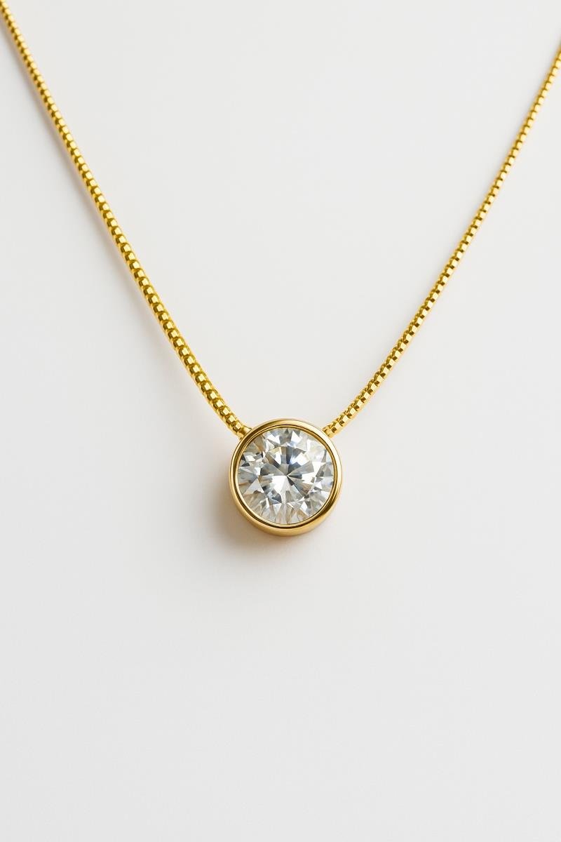 COLAR PONTO DE LUZ ZIRCÔNIA CRAVAÇÃO INGLESA 9MM OURO
