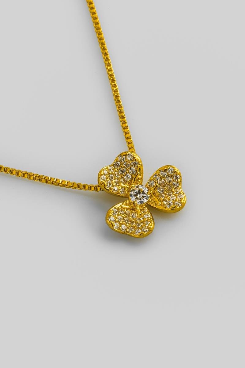 COLAR DE TREVO TRÊS FOLHAS CRAVEJADA EM ZIRCÔNIAS PONTO DE LUZ 40CM OURO