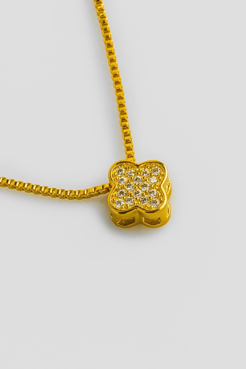 COLAR TREVO CRAVEJADO EM ZIRCÔNIAS 7MM CORRENTE VENEZIANA 45CM OURO