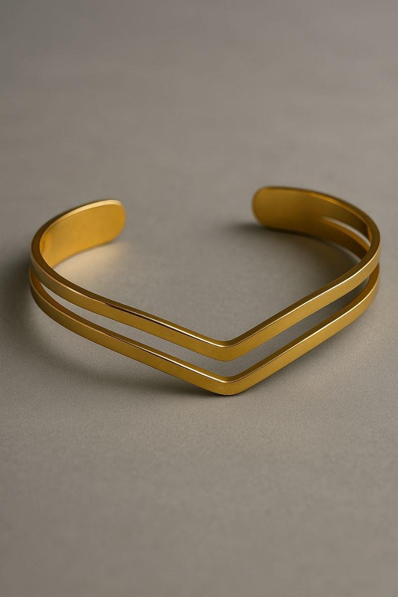 PULSEIRA BRACELETE FIO DUPLO LISO FORMATO V ABERTO OURO