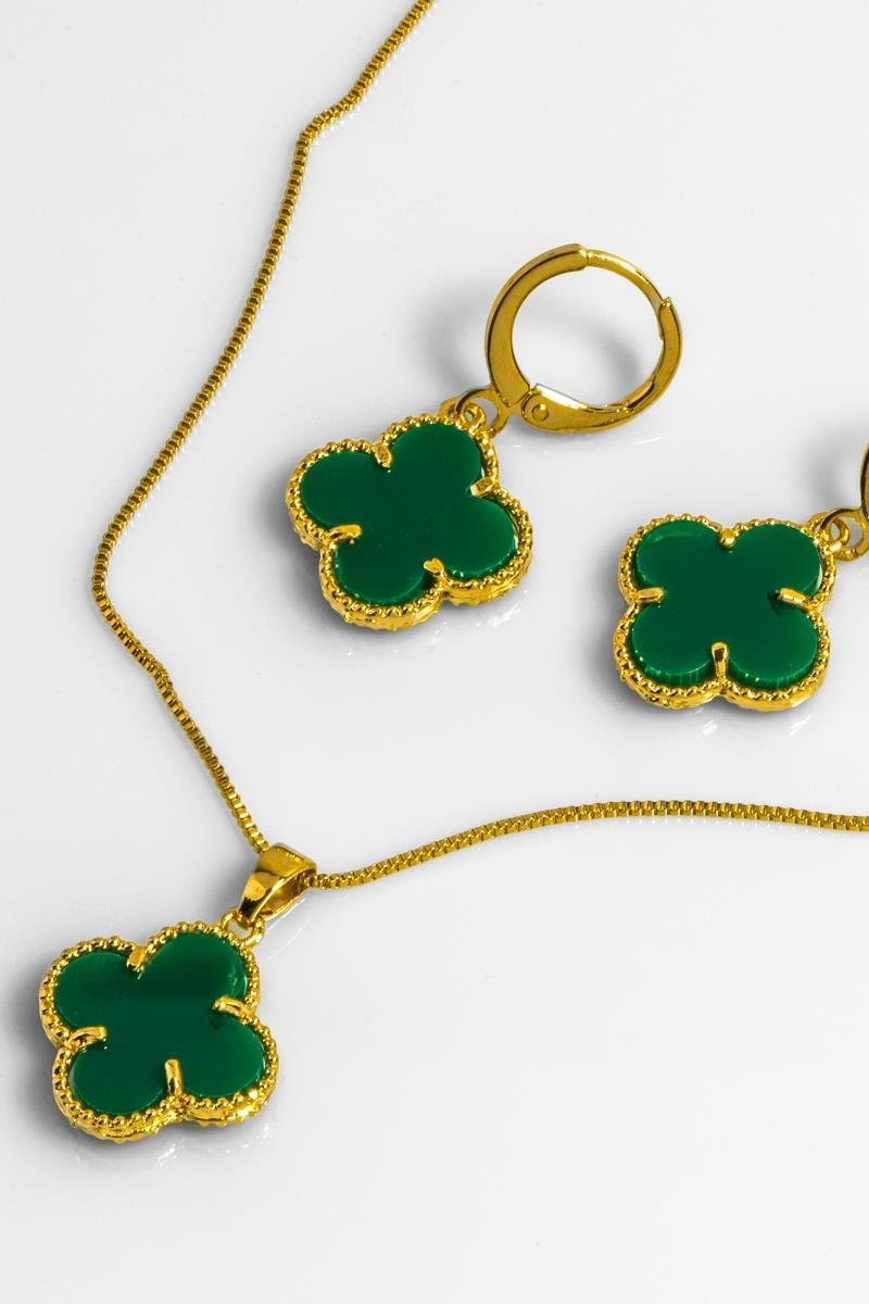 CONJUNTO DE TREVO ESMERALDA 15MM OURO