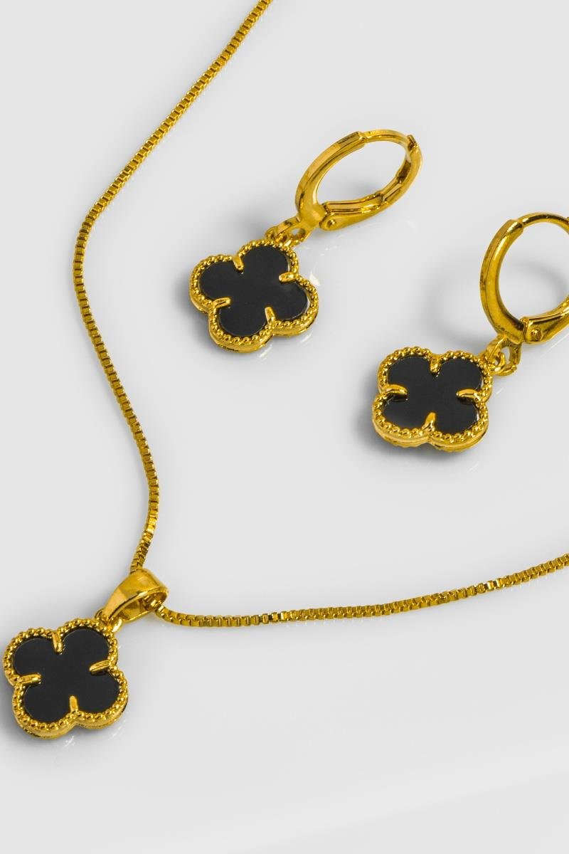CONJUNTO DE TREVO PRETO 11MM OURO