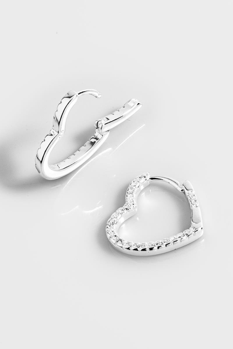 BRINCO CORAÇÃO CRAVEJADO EM ZIRCÔNIAS LATERAL CLICK 15X16MM PRATA 925